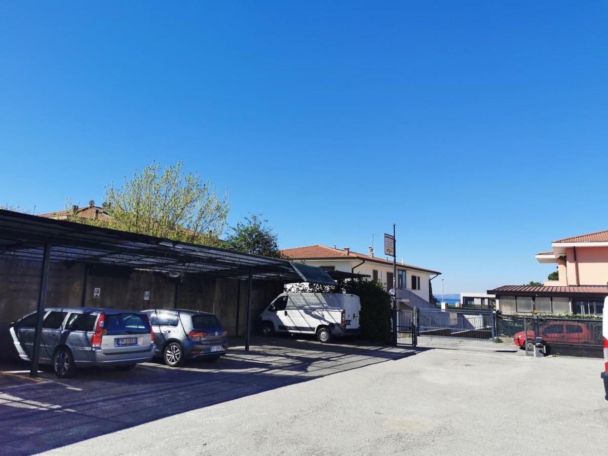 Caba Holiday Bardolino Gritti מראה חיצוני תמונה